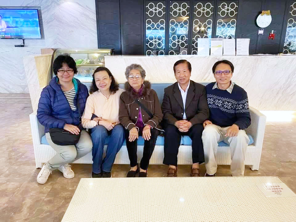 「德不孤，必有鄰」-【北海岸石門區鄭前鄉長庚和先生粉絲頁發文】109-11-09