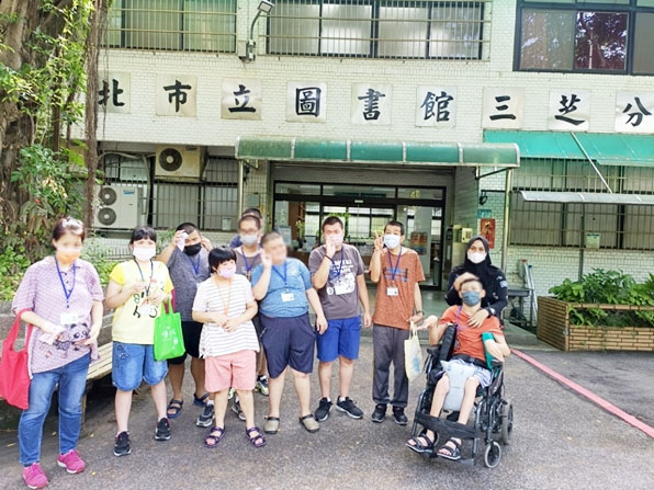 三芝日間照顧服務中心【哇!三芝也有電影院】112-08-07