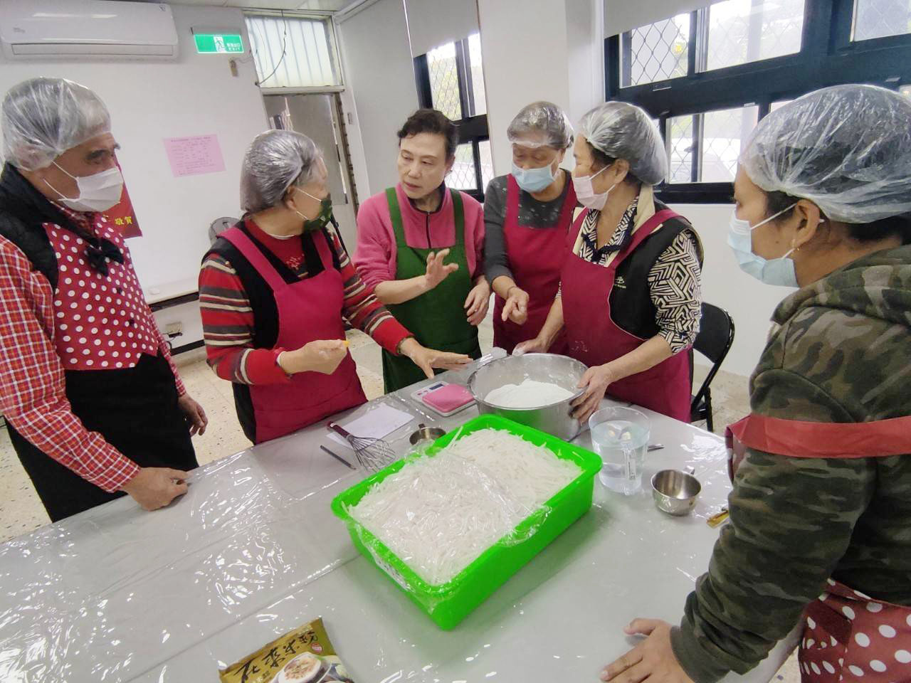 馨窩長者關懷據點-【五感體驗蘿蔔糕】113-01-10