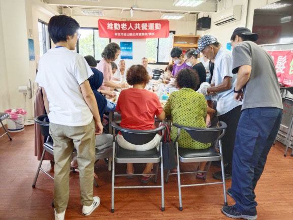 馨窩長者關懷據點金山站 -【2024福爾摩沙北海岸藝術季推廣活動】113-09-27